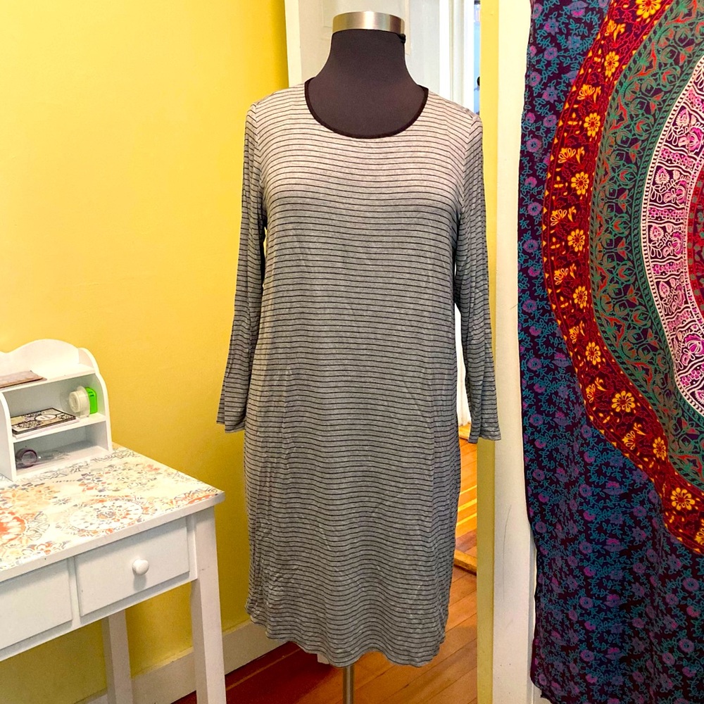 Size 1X Tiana B Swing Dress